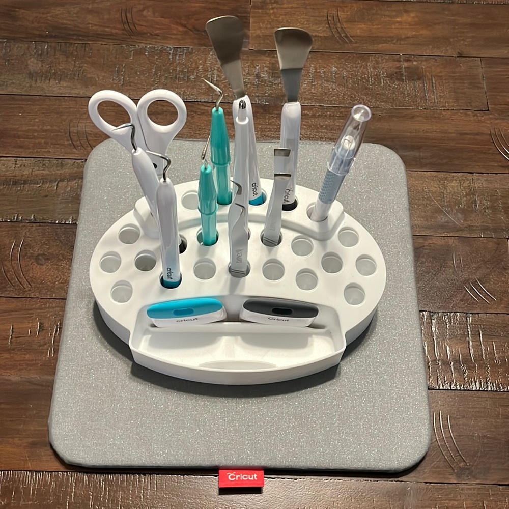 Cricut tool set with holder.